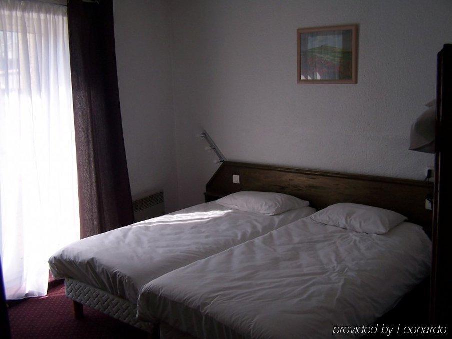 Hotel Le Collonges Fontaines-sur-Saone Quarto foto